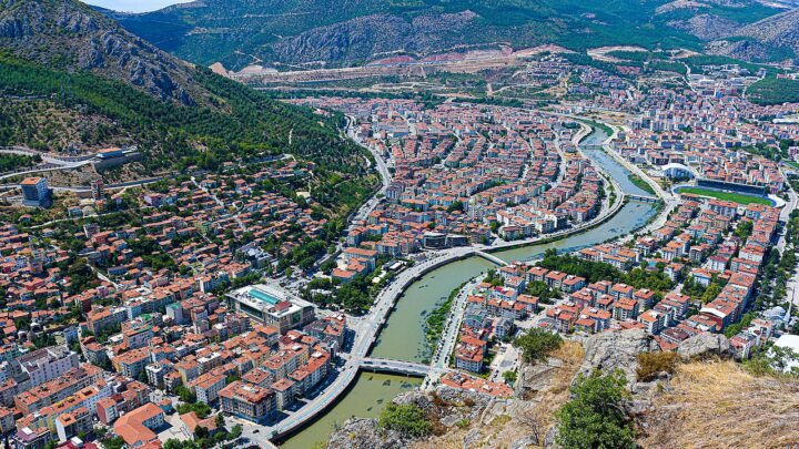 Amasya'da 51 yaşındaki adam evinde ölü bulundu