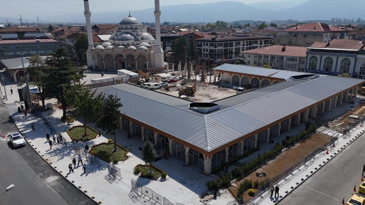 Düzce'de halk otobüsü kaza yaptı!