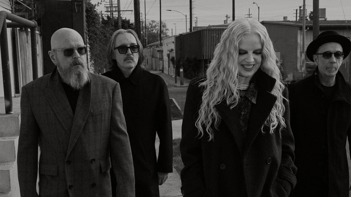 Garbage İstanbul’da sahne aldı: Müslüm Gürses’e hayranlığını dile getirdi