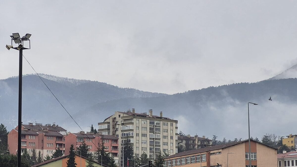 Karabük'te Trafik Kazası: 3 Yaralı