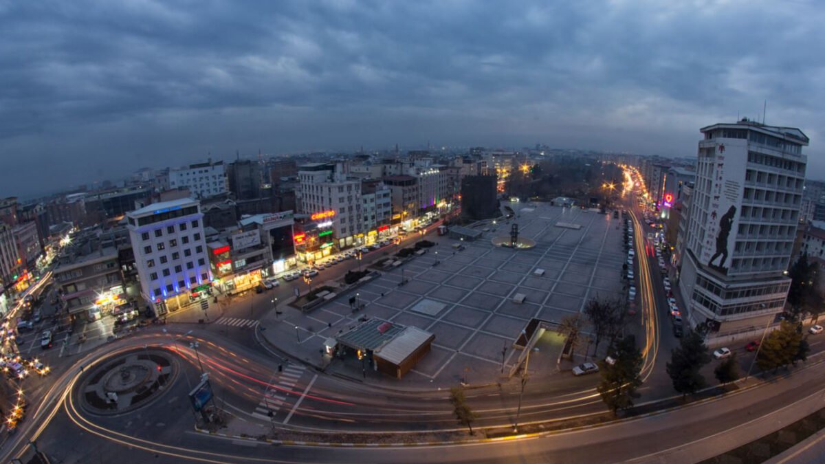 Diyarbakır’da hatalı sollama faciası: 2 kişi hayatını kaybetti