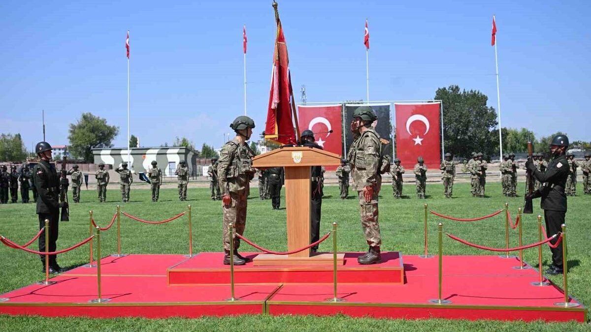 Iğdır 5. Hudut Tugay Komutanlığında görev değişimi