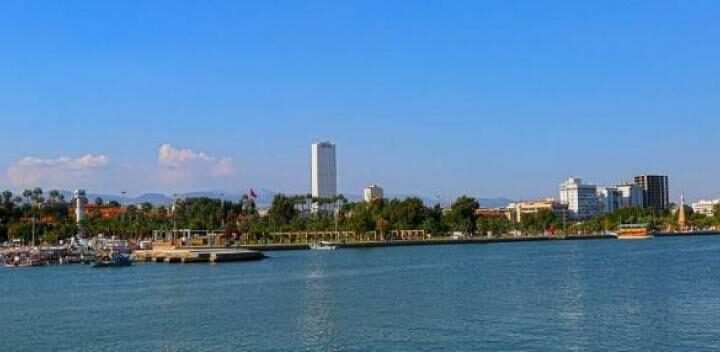 Mersin'de 3 bin 500 kova bozuk turşu ele geçirildi