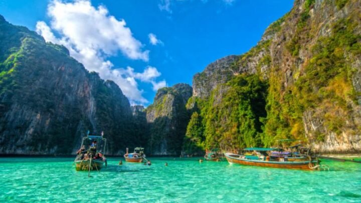 Tayland'ın güneyinde aynı gece 51 saldırı düzenlendi