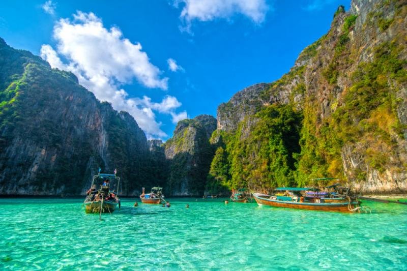 Tayland'ın güneyinde aynı gece 51 saldırı düzenlendi
