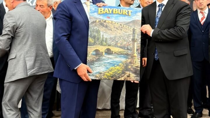 Turan Çalışkan Yeniden MHP Bayburt İlçe Başkanı
